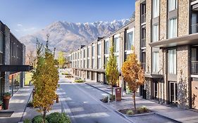 Doubletree By Hilton Distretto di Queenstown Exterior photo