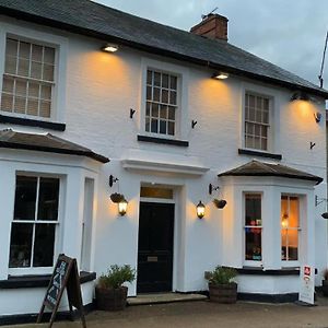 Hotel The Fox And Hounds Whittlebury Exterior photo