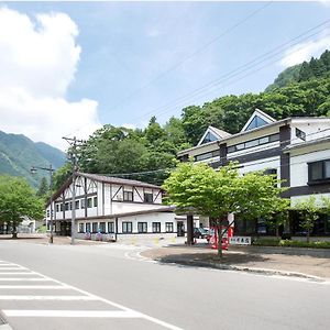 Tateyama Kurobe Alpine Route Senjuso 立山黒部アルペンルート千寿荘 Hotel Exterior photo