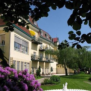 Kurhaus Dr. Petershofer Hotel Wolfsegg am Hausruck Exterior photo