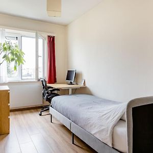Digital Nomad Station - Bedroom With Desk Nearby Station And Parking With Singing Birds Each Morning Anversa Exterior photo