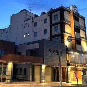 Hirosaki Toei Hotel Exterior photo