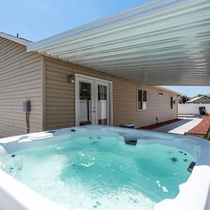 Fully Stocked Home With Hot Tub And Private Yard Ogden Exterior photo