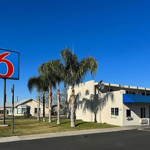 Motel 6-Delano, CA Exterior photo