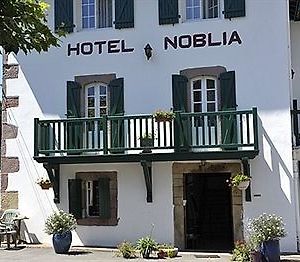 Hotel Restaurant Noblia Bidarray Exterior photo
