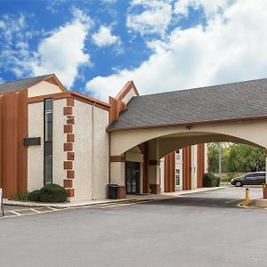 Econo Lodge At Six Flags Austell Exterior photo