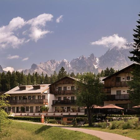 Rosapetra SPA Resort Cortina dʼAmpezzo Esterno foto