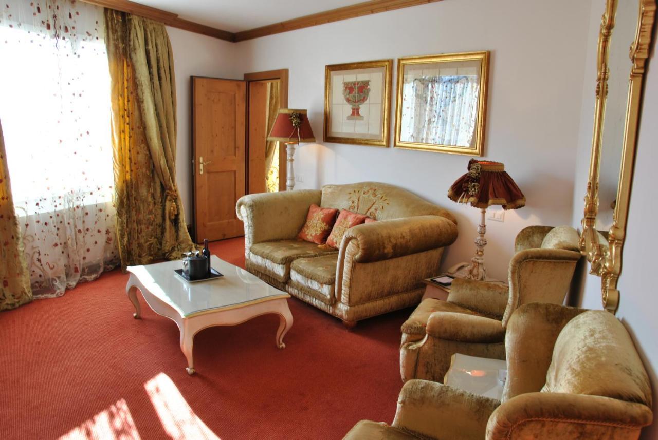 Grand Hotel Du Golf & Palace Crans-Montana Esterno foto