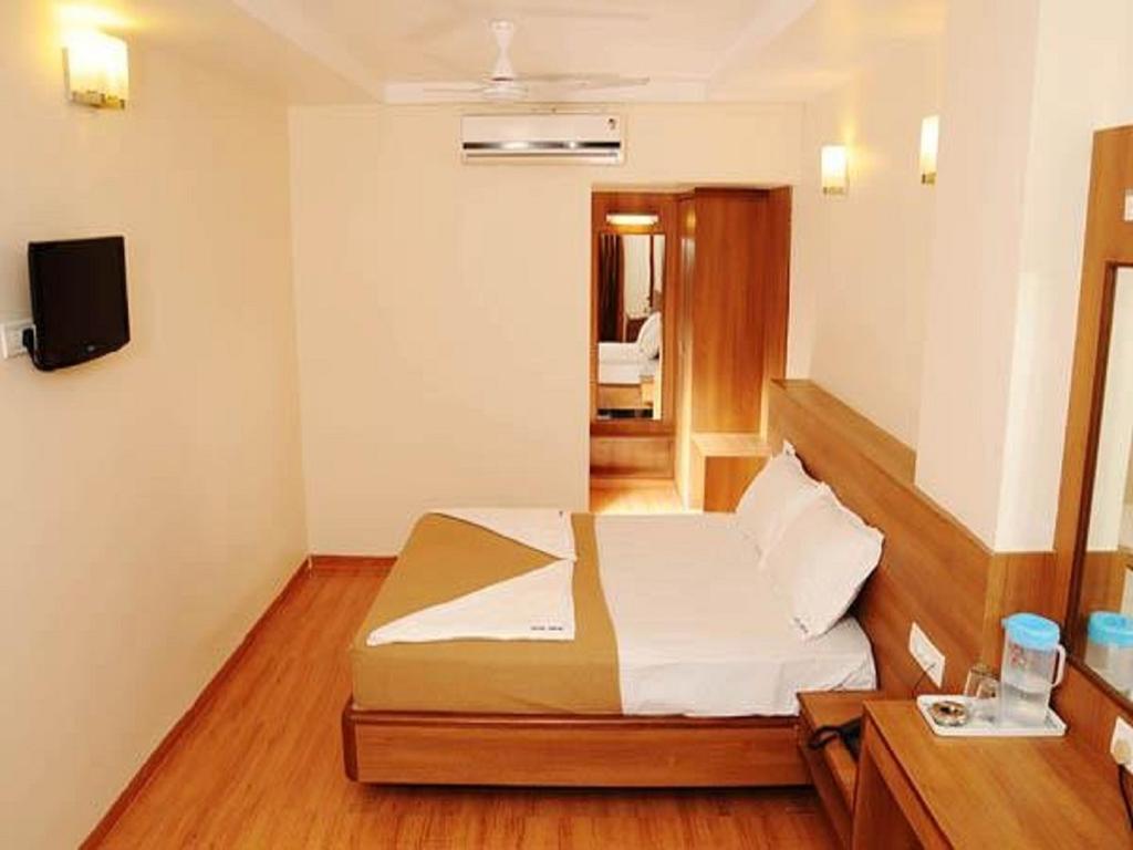 Hotel SPR Inn Coimbatore Esterno foto
