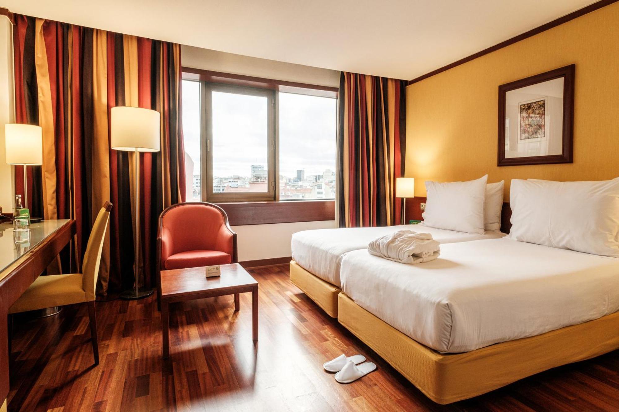 Holiday Inn Lisbon-Continental, An Ihg Hotel Esterno foto