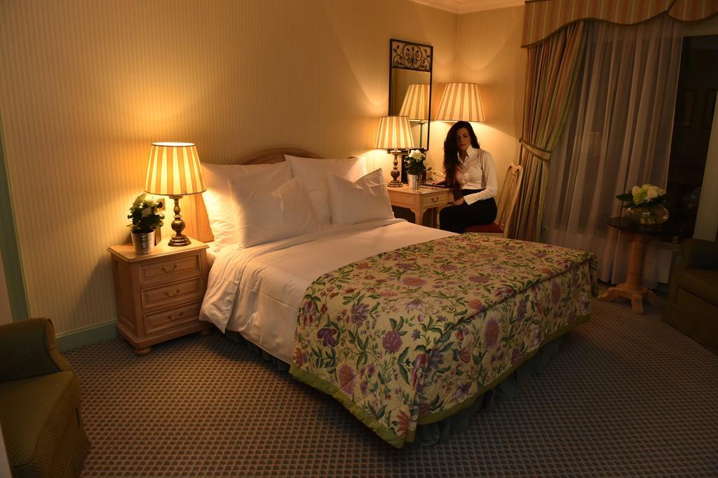Grand Hotel Du Golf & Palace Crans-Montana Esterno foto