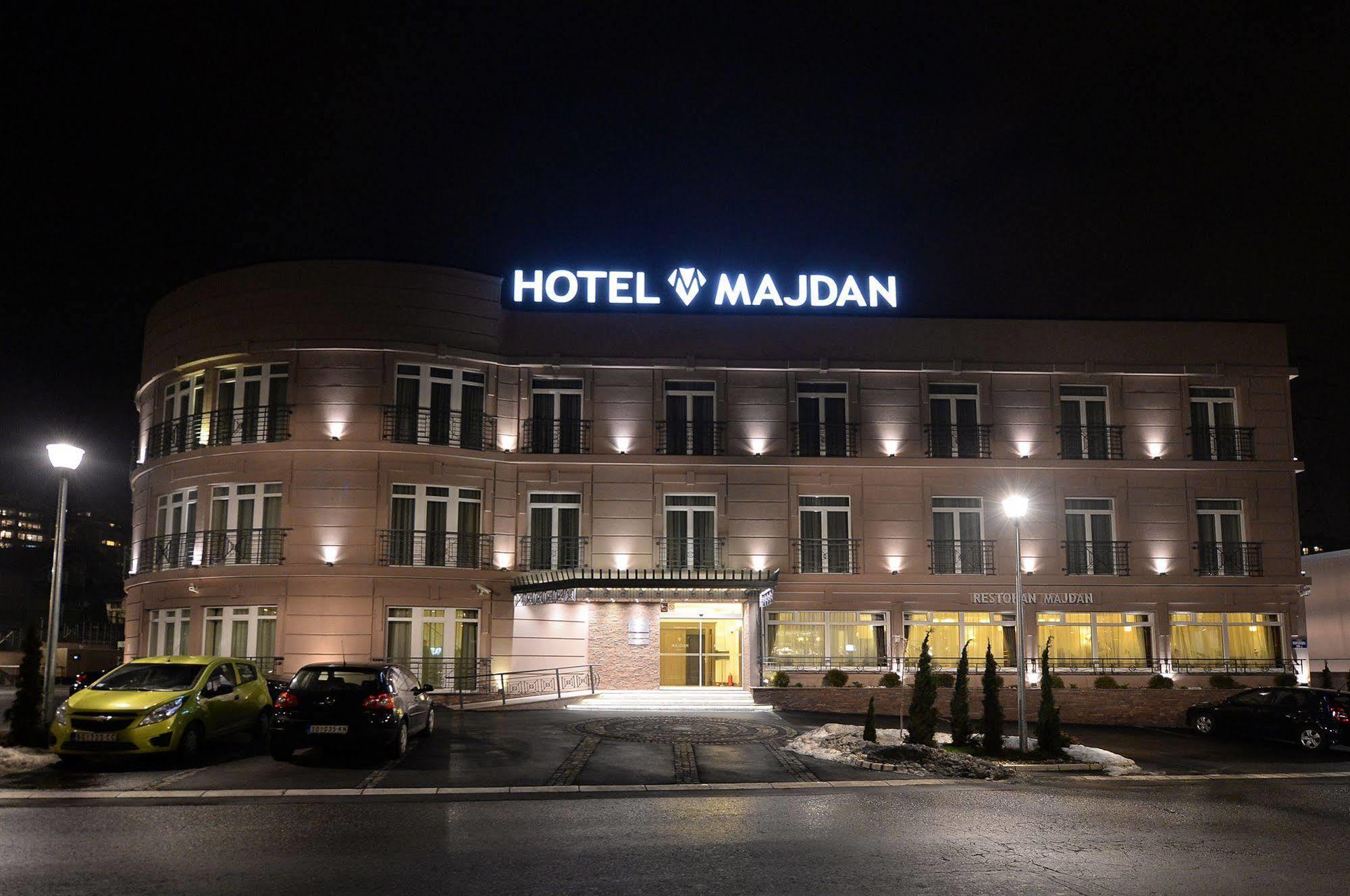 Hotel Majdan Belgrado Esterno foto