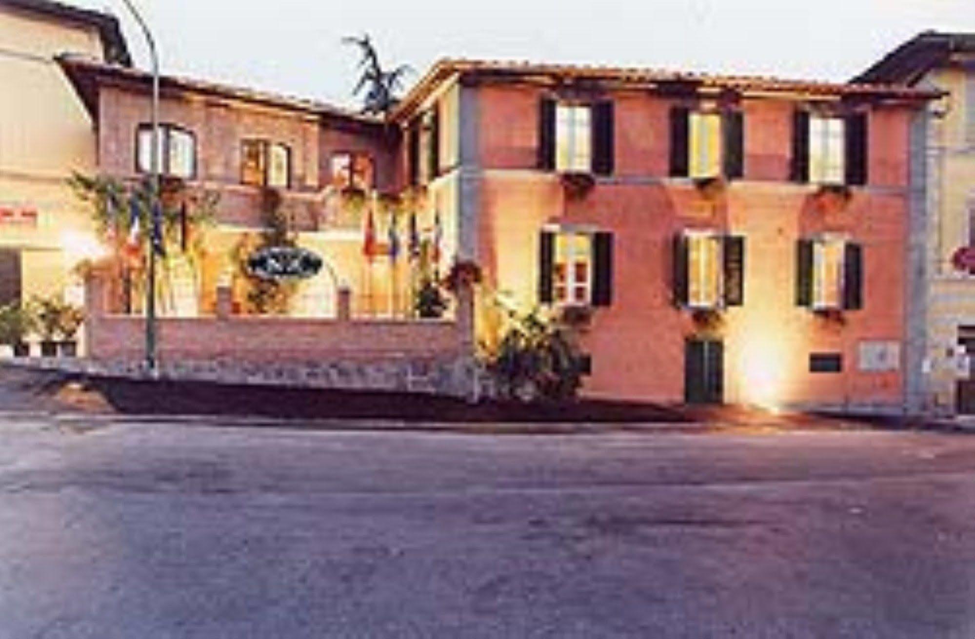 Villa Piccola Siena Esterno foto