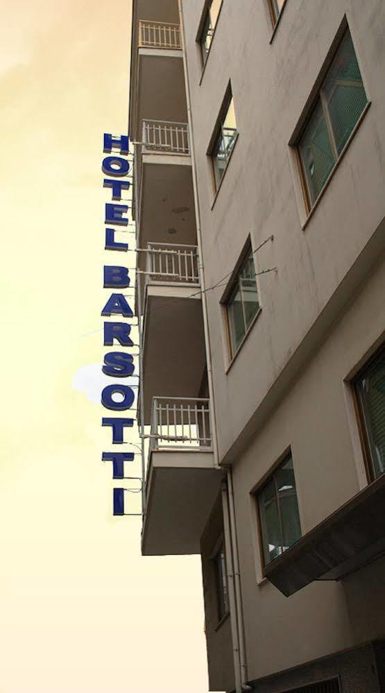 Hotel Barsotti Brindisi Esterno foto