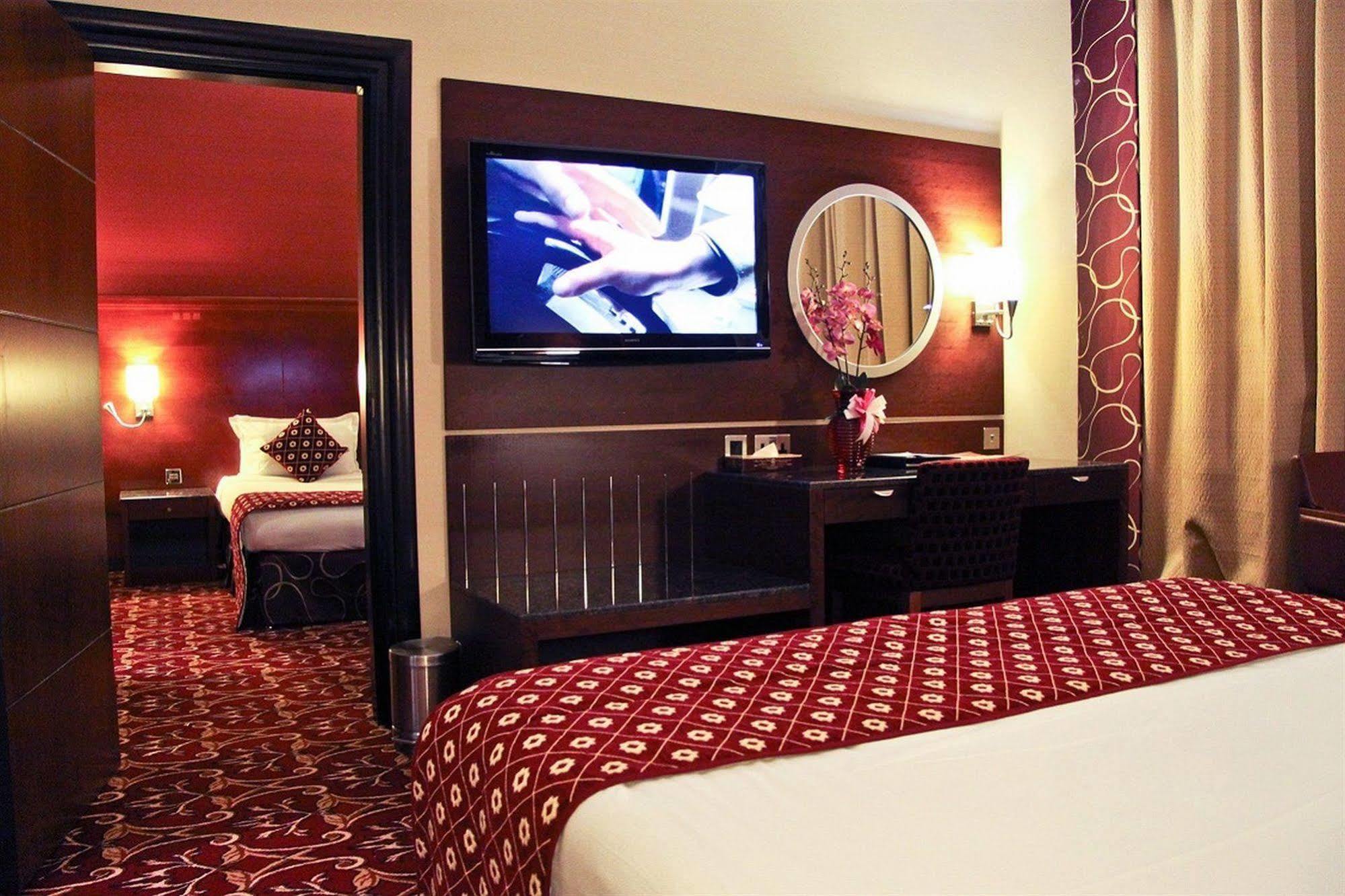 Ramee Rose Hotel Dubai Esterno foto