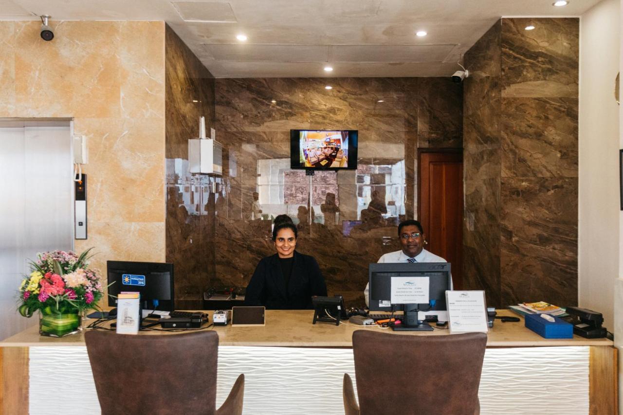 Mirage Colombo Hotel Esterno foto