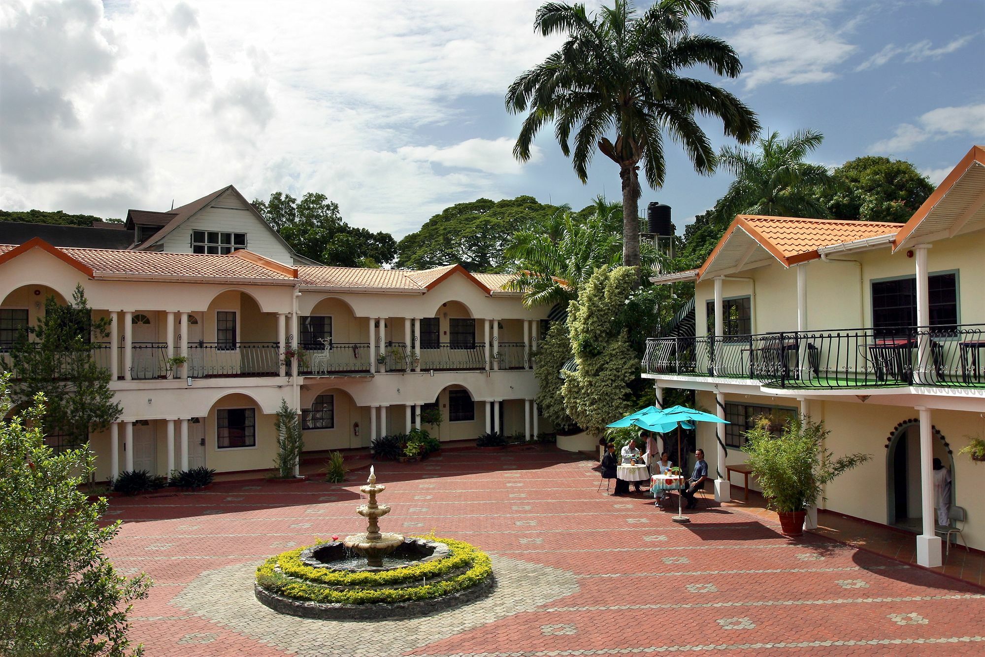 The Chancellor Hotel Port of Spain Esterno foto