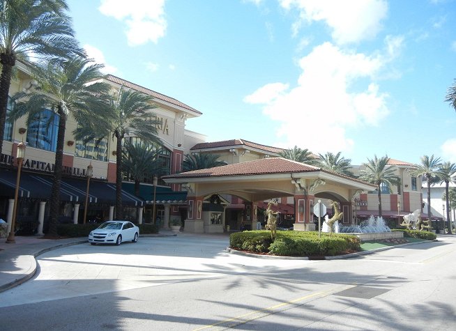 The Galleria at Fort Lauderdale Shopping Center photo