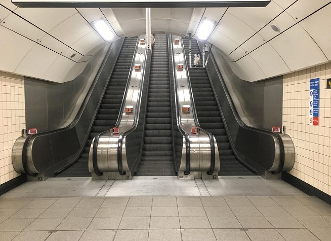 London Victoria Station photo