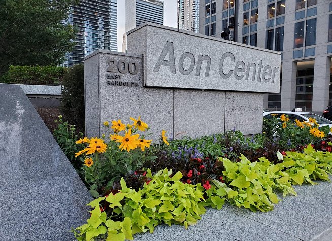 Aon Center photo
