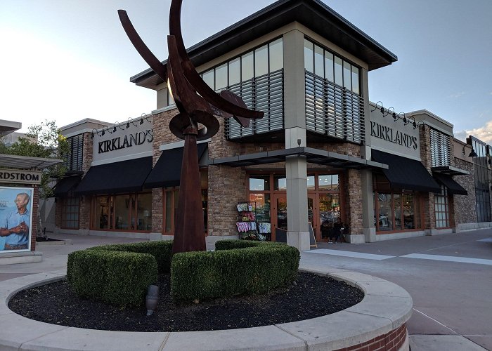 Freehold Raceway Mall Shopping Center photo