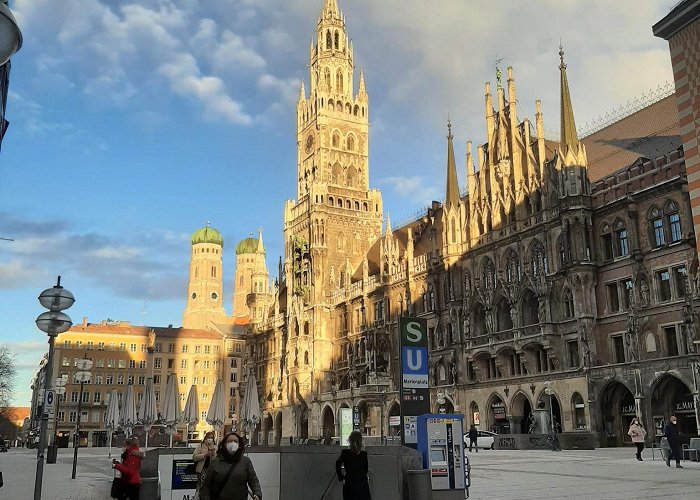 Marienplatz & Town Hall photo