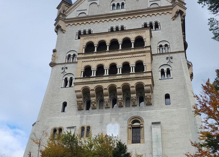 Neuschwanstein Castle photo