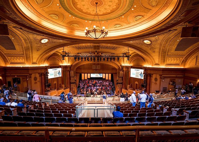 Brooklyn Tabernacle photo