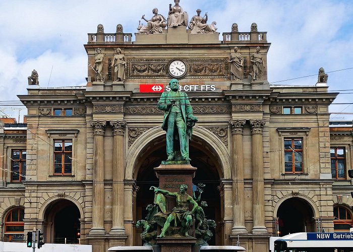 Zürich Hauptbahnhof photo