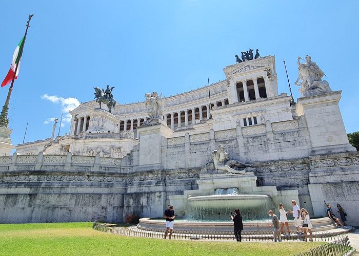 Piazza Venezia photo