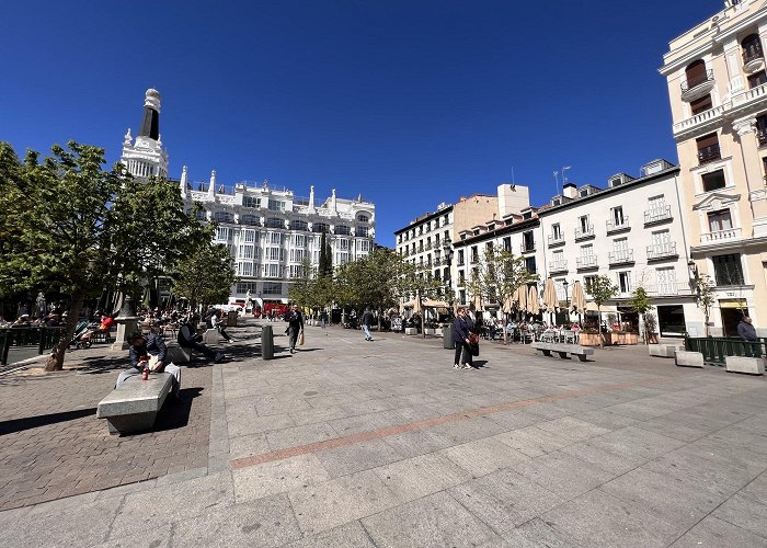 Plaza de Santa Ana photo