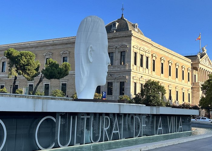 Plaza de Colón photo