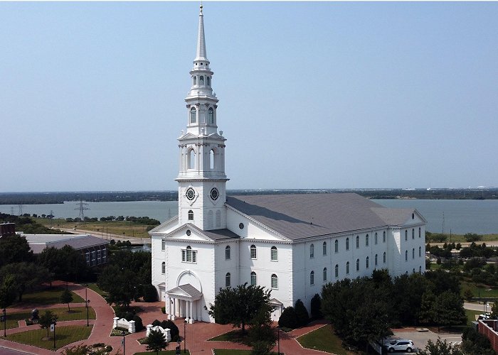 Dallas Baptist University - DBU photo