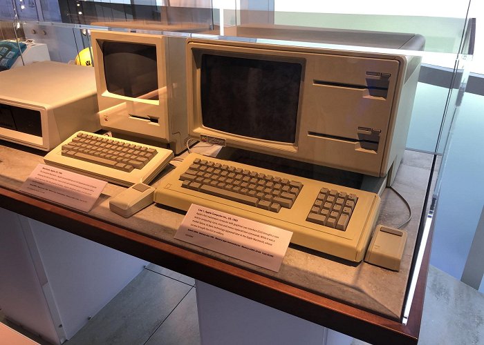 Computer History Museum photo