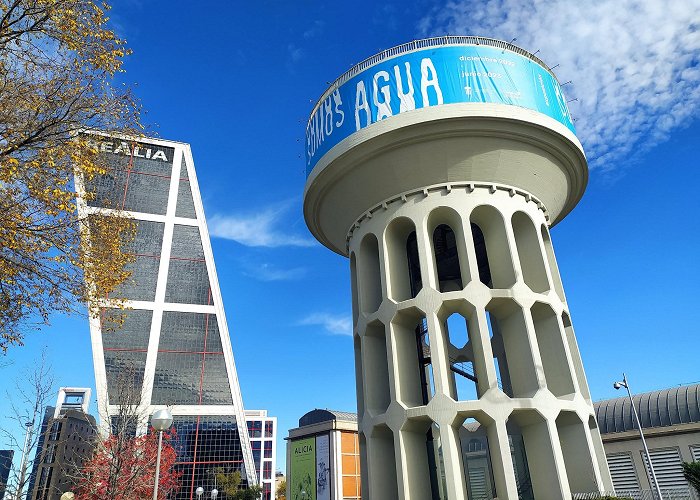 Plaza de Castilla photo