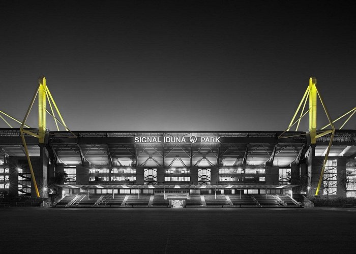 Signal Iduna Park Signal Iduna Park, Dortmund, night, lights #Park #Dortmund #Night ... photo