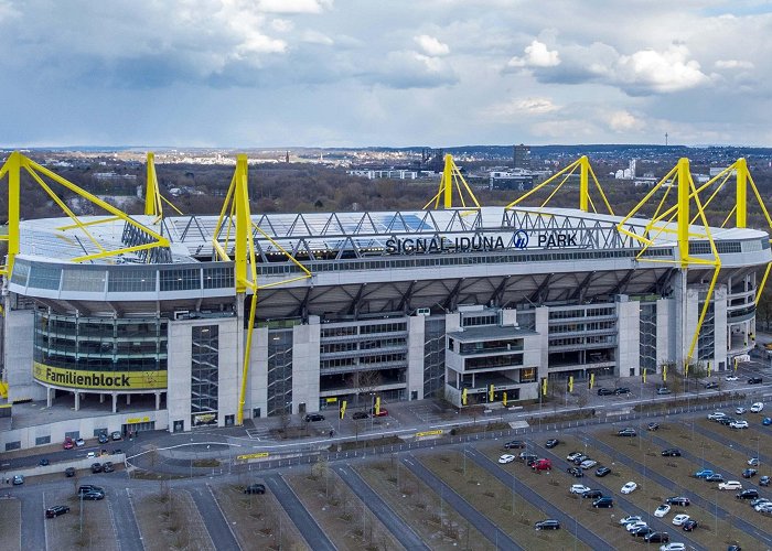 Signal Iduna Park Signal Iduna Park: Borussia Dortmund stadium capacity, location ... photo