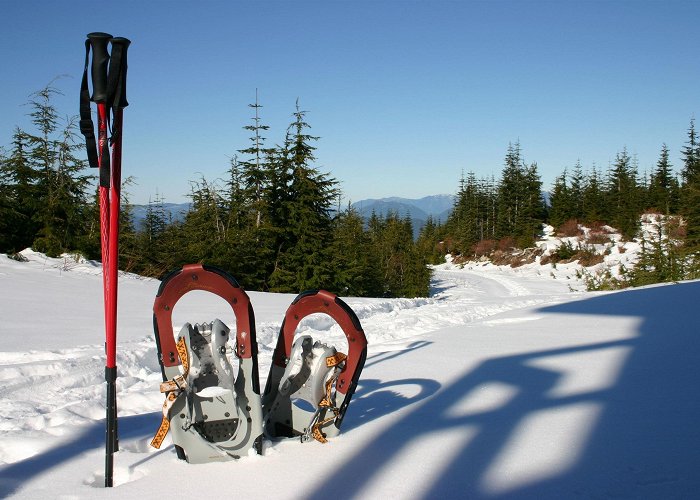 Gondelbahn Alpendorf JO Xund & Fit Snowshoe Hike photo