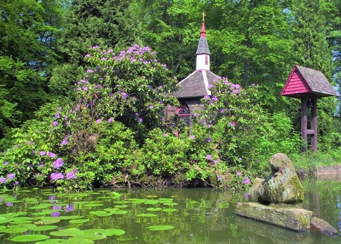 Englischer Garten Der Wandertipp führt nach Erbach im Odenwald photo