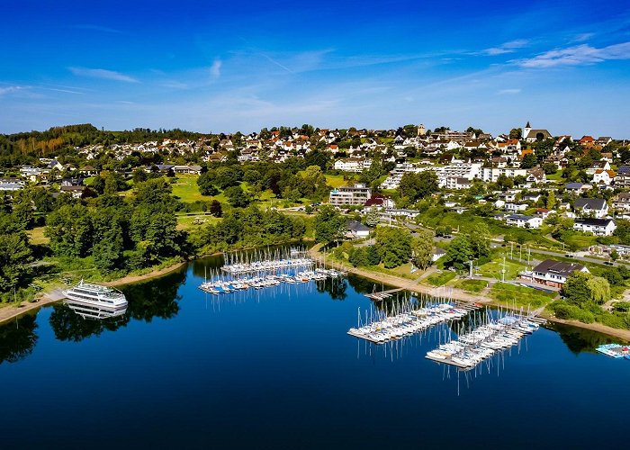 Der Sorpesee Der Sorpesee im Sauerland - in echt am schönsten photo