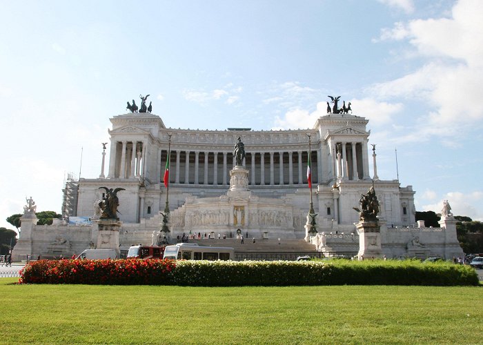 Piazza Venezia Piazza Venezia, Rome | travellingflip photo