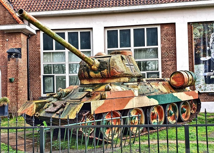 Arnhems Oorlogsmuseum 40-45 Russian T-34 with some german make up, spotted when I was in the ... photo