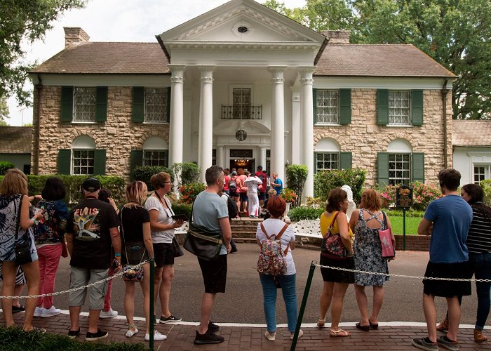 Graceland Elvis Presley's Graceland set to reopen this week in Memphis | WFXRtv photo