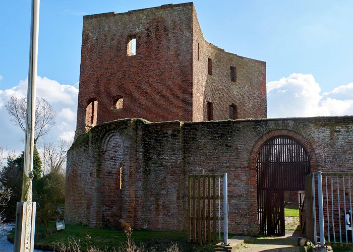 Ruine van Teylingen Teylingen Castle | Visit Duin- & Bollenstreek photo