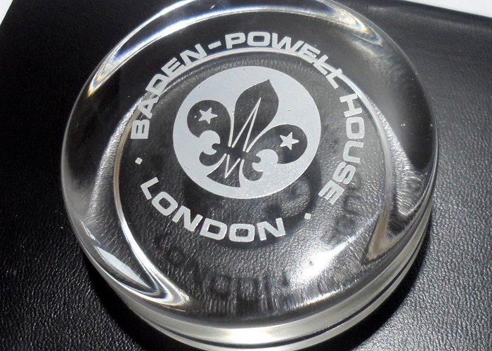 Baden-Powell House Vintage Desk Souvenir Glass Paperweight Baden-Powell House London ... photo