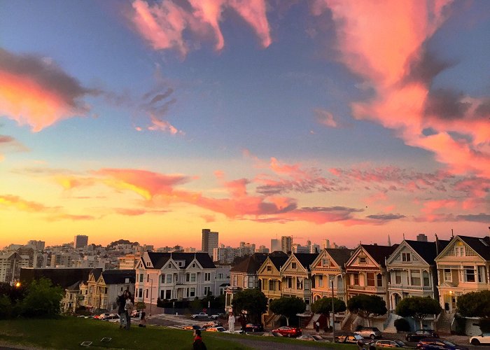 Painted Ladies last weekend's sunset over the Painted Ladies :) : r/sanfrancisco photo