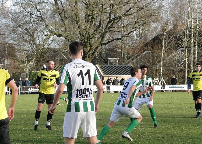 Burgum Deceptie voor V.V. Dokkum tegen Noordbergum uit - Al het nieuws ... photo