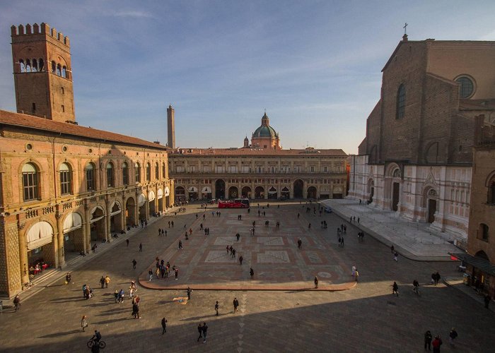 Piazza Maggiore Bologna Welcome | Things to do and visit in Bologna - Tourist ... photo