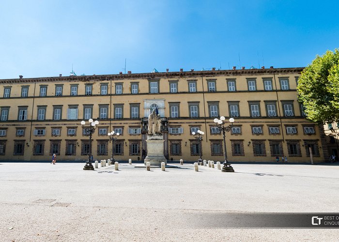 Piazza Napoleone Lucca. Piazza Napoleone photo