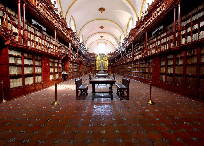 Biblioteca Palafoxiana Biblioteca Palafoxiana | What to do? | Hotel de Talavera photo